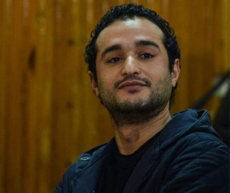 Red-Yellow-Minimalist-Breaking-News-Facebook-Post.zip-2